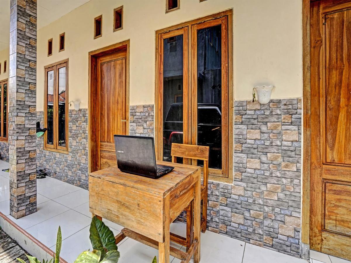 Spot On 91824 Rumah Kaloka Syariah Probolinggo Kültér fotó